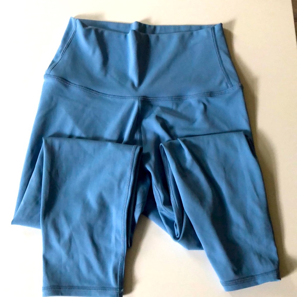 Set of 2 Seamless Light blue and Pink leggings!
